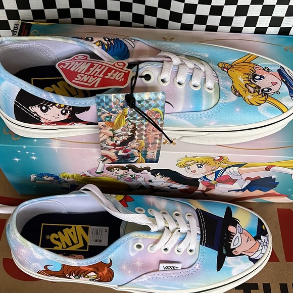 Vans Authentic Pretty Guardians & Tuxedo Mask Sailor Moon Men’s sneakers - Picture 4 of 16